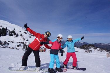 Gruppenunterricht Snowboard für Kinder und Erwachsene